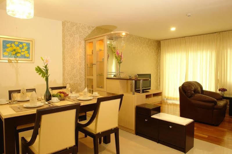 Nara Suite Residencia Bangkok Exterior foto
