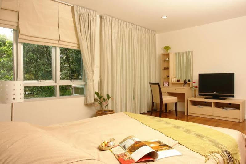 Nara Suite Residencia Bangkok Exterior foto